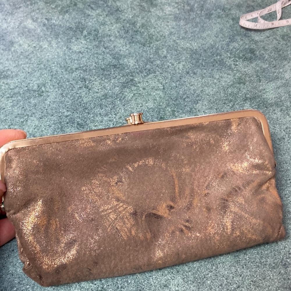SOLD ‼️‼️Genuine HOBO The Lauren Suede Wallet Beige & Pink With Gold Effect EUC - Picture 1 of 12